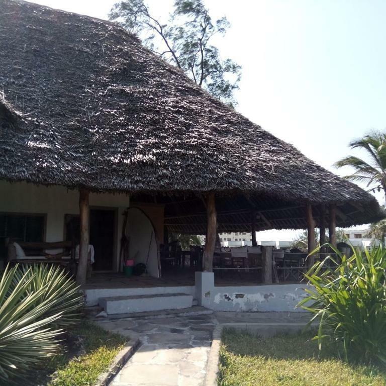Sunset Beach Resort Watamu Eksteriør billede
